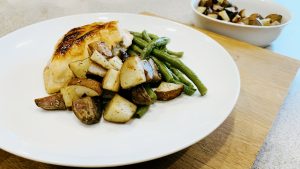 Easy Side Roasted Leeks with Potatoes